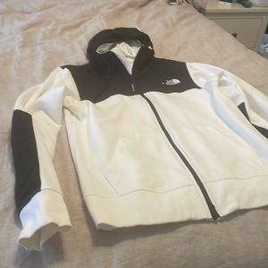 The North Face Men’s Hoodie, color white, size small